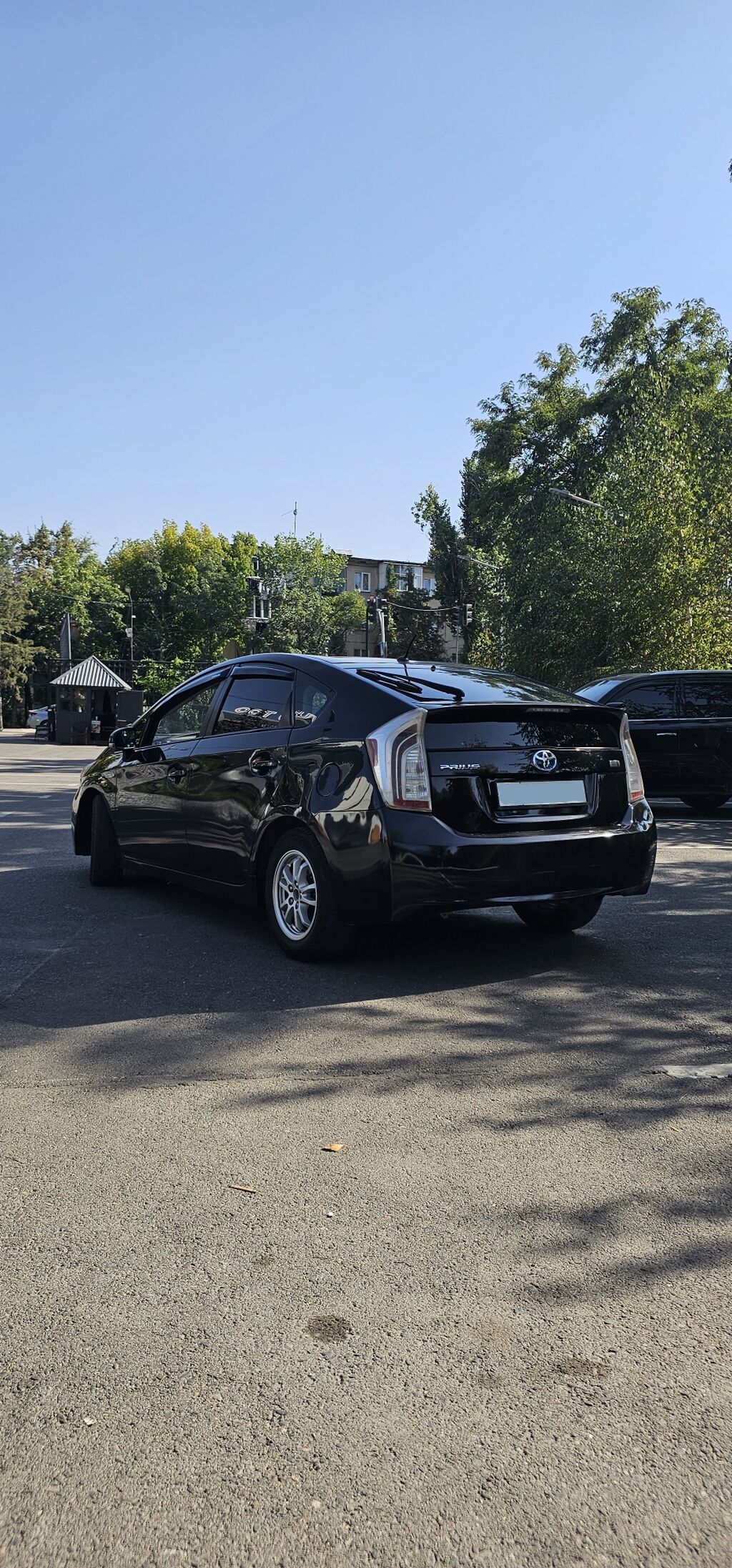 Toyota Prius: 2012 г., 1.8 л, Вариатор, Гибрид, Лифтбек: фото 3