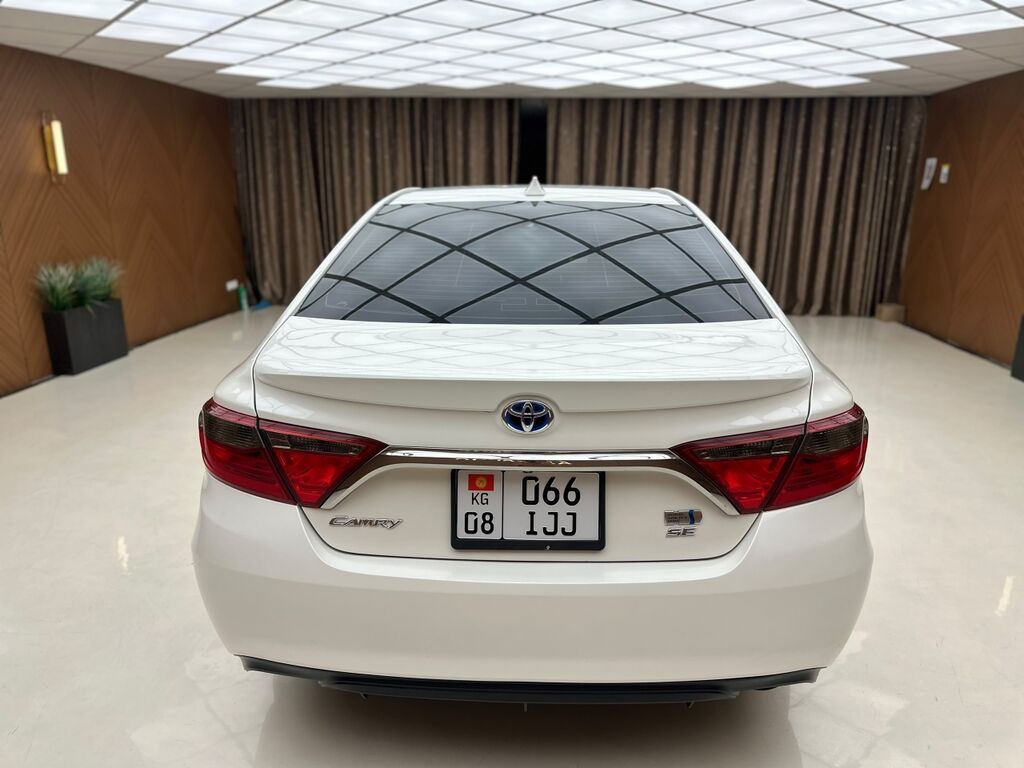 Toyota Camry: 2016 г., 2.5 л, Автомат, Гибрид, Седан: фото 8