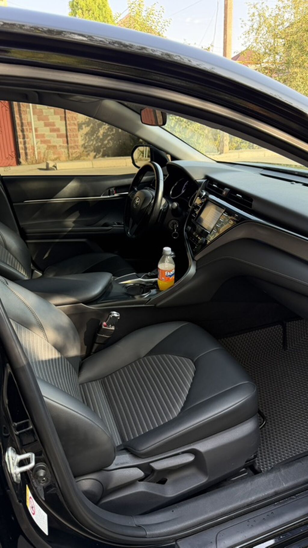 Toyota Camry: 2019 г., 2.5 л, Автомат, Бензин, Седан: фото 6