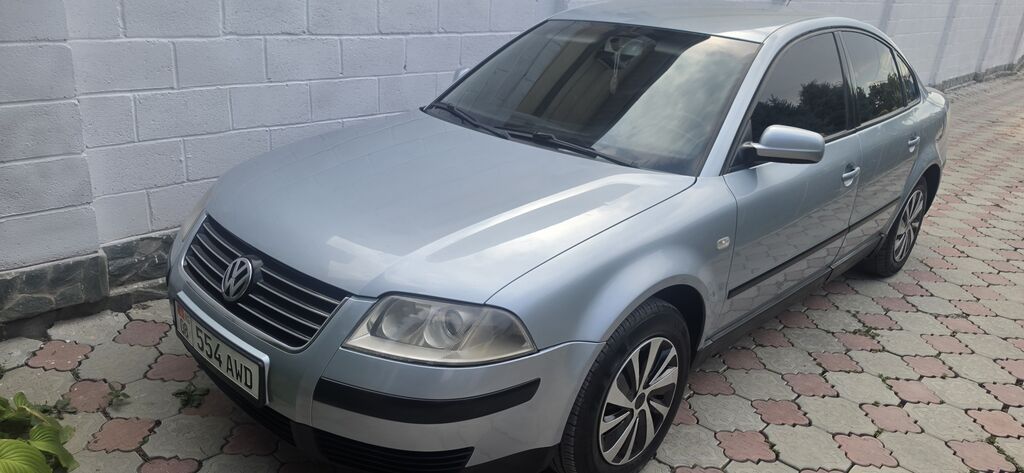 Volkswagen Passat: 2001 г., 2 л, Механика, Бензин, Седан: фото 7