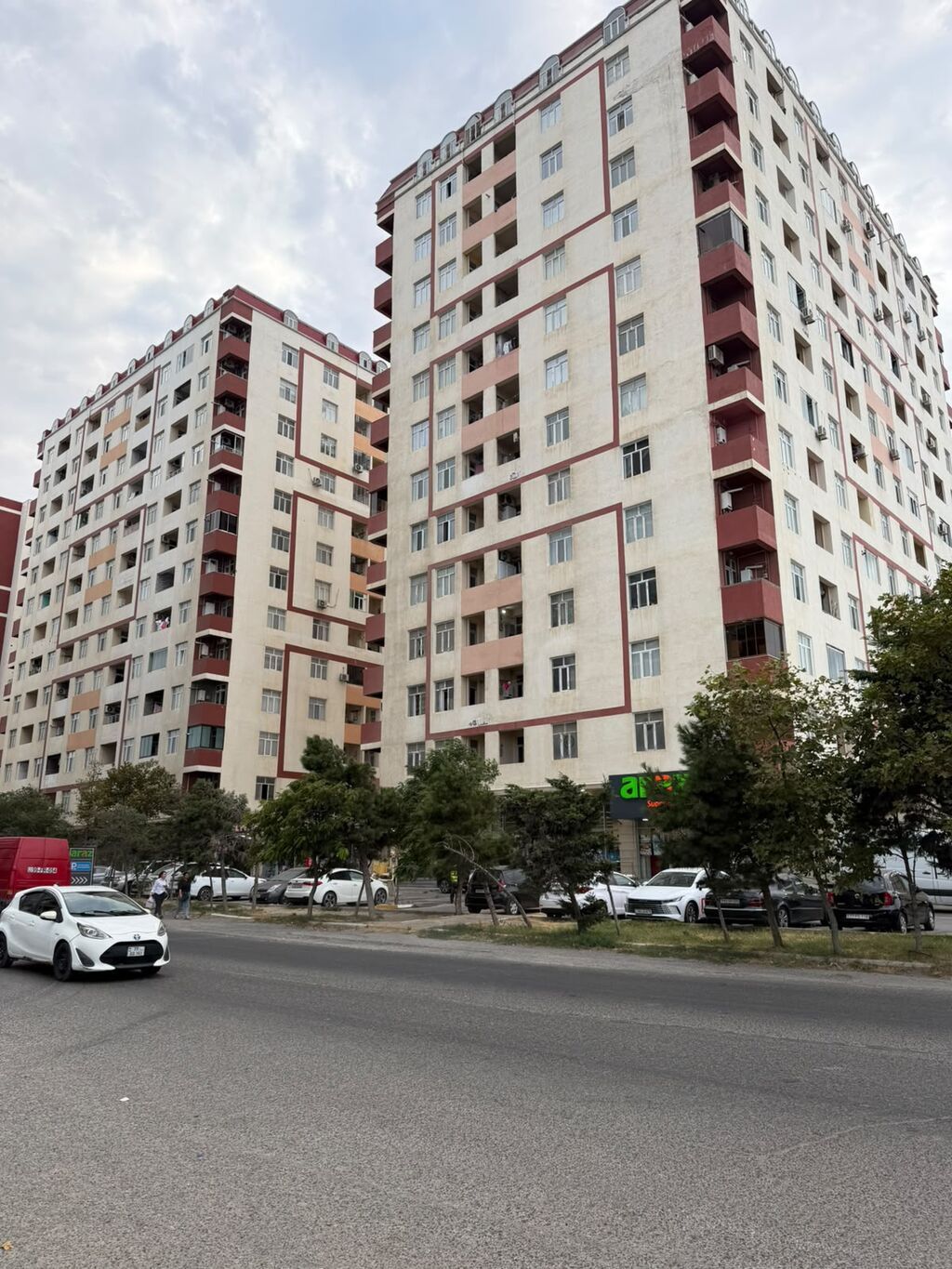 3 otaqlı, Yeni tikili, 85 kv. m