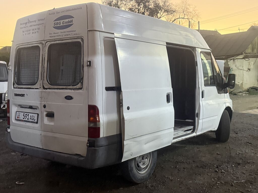 Ford Transit: 2002 г., 2 л, Механика, Дизель, Фургон: фото 4