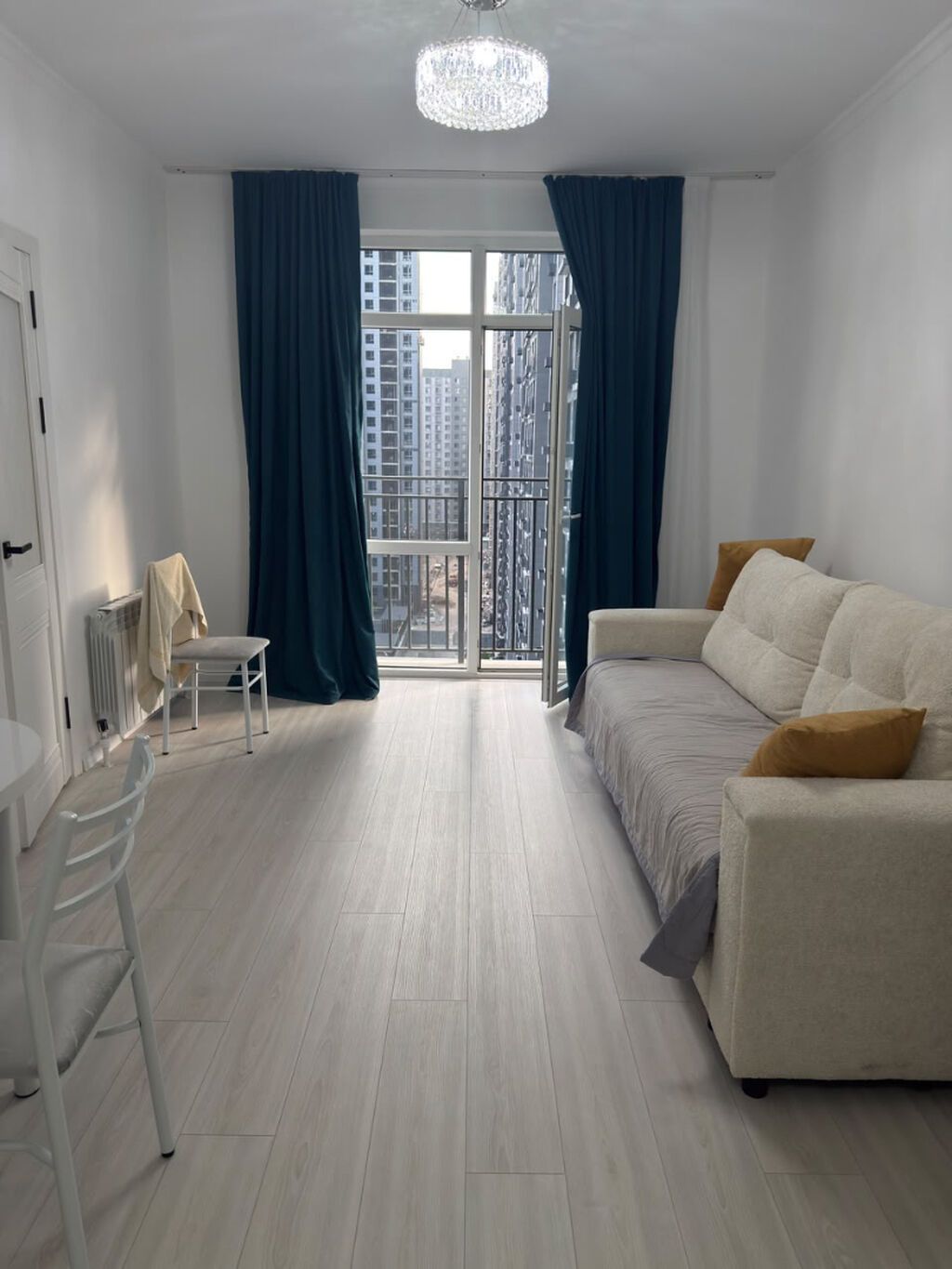 1 комната, 32 м², Пишпек Индивидуалка, 13 этаж, Евроремонт: фото 1