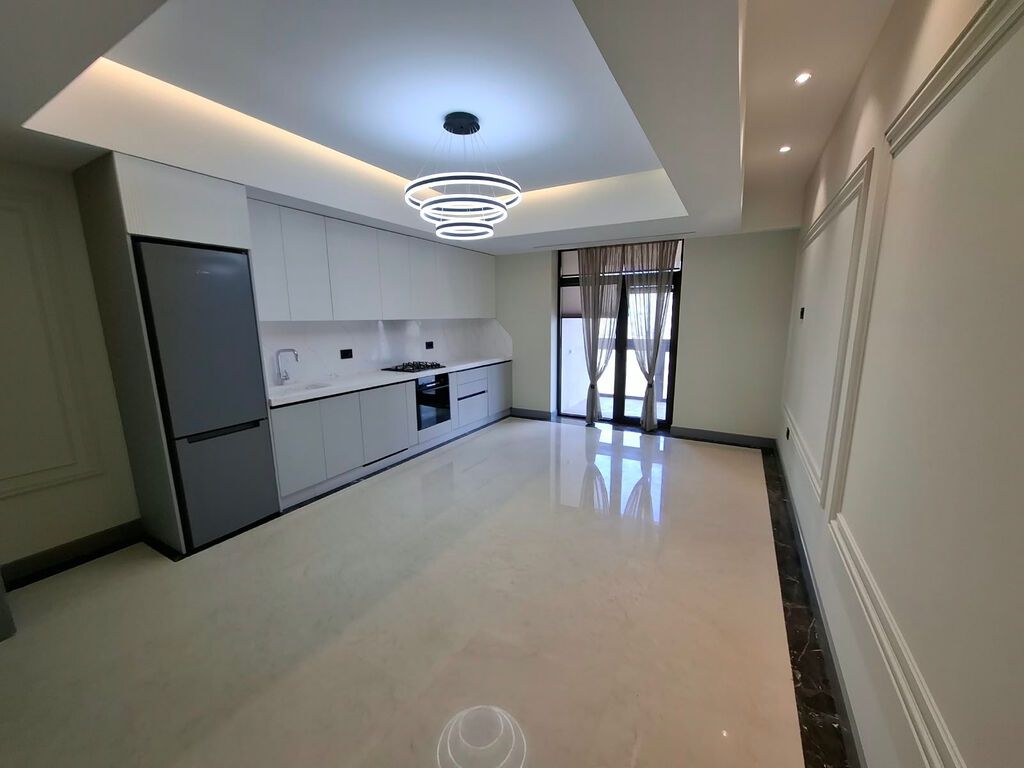 2 otaqlı, Yeni tikili, 84 kv. m