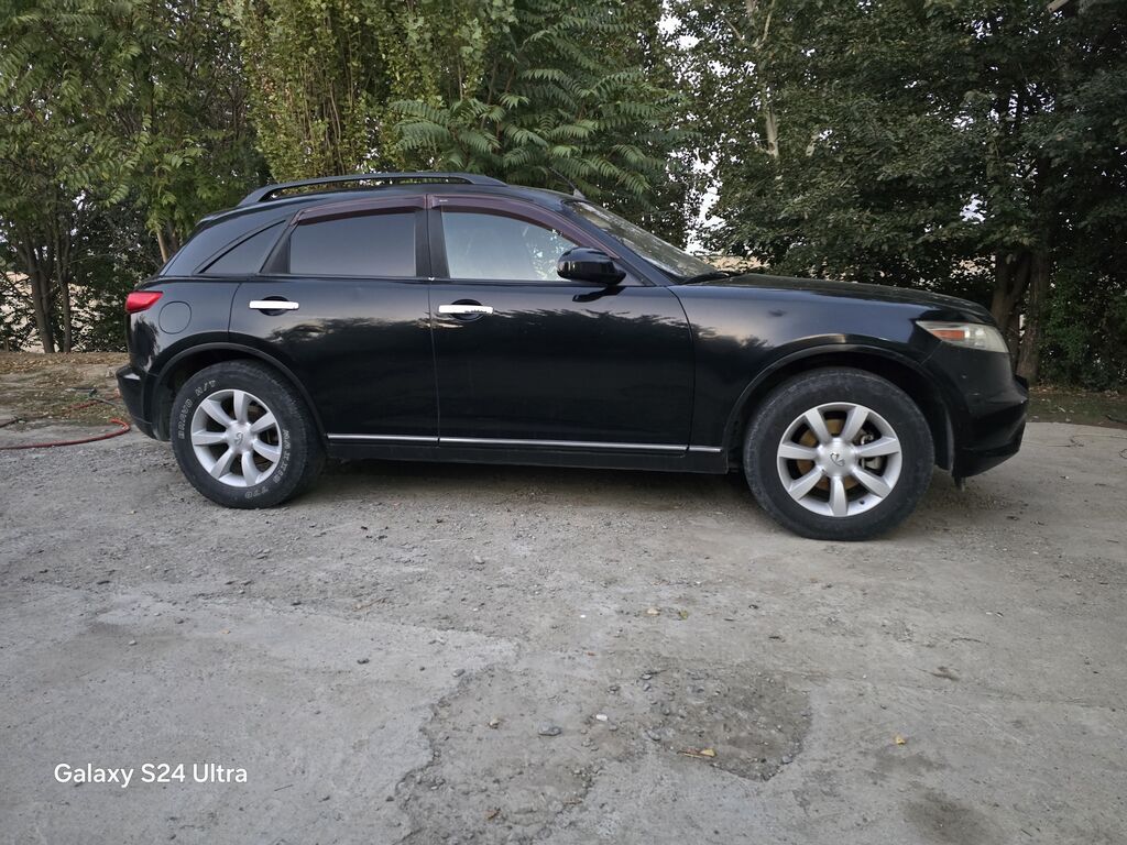 Infiniti FX35: 2005 г., 3.5 л, Автомат, Бензин, Кроссовер: фото 2
