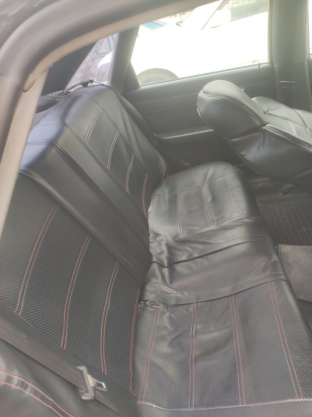 Audi A6: 1995 г., 2 л, Механика, Бензин, Седан: фото 6
