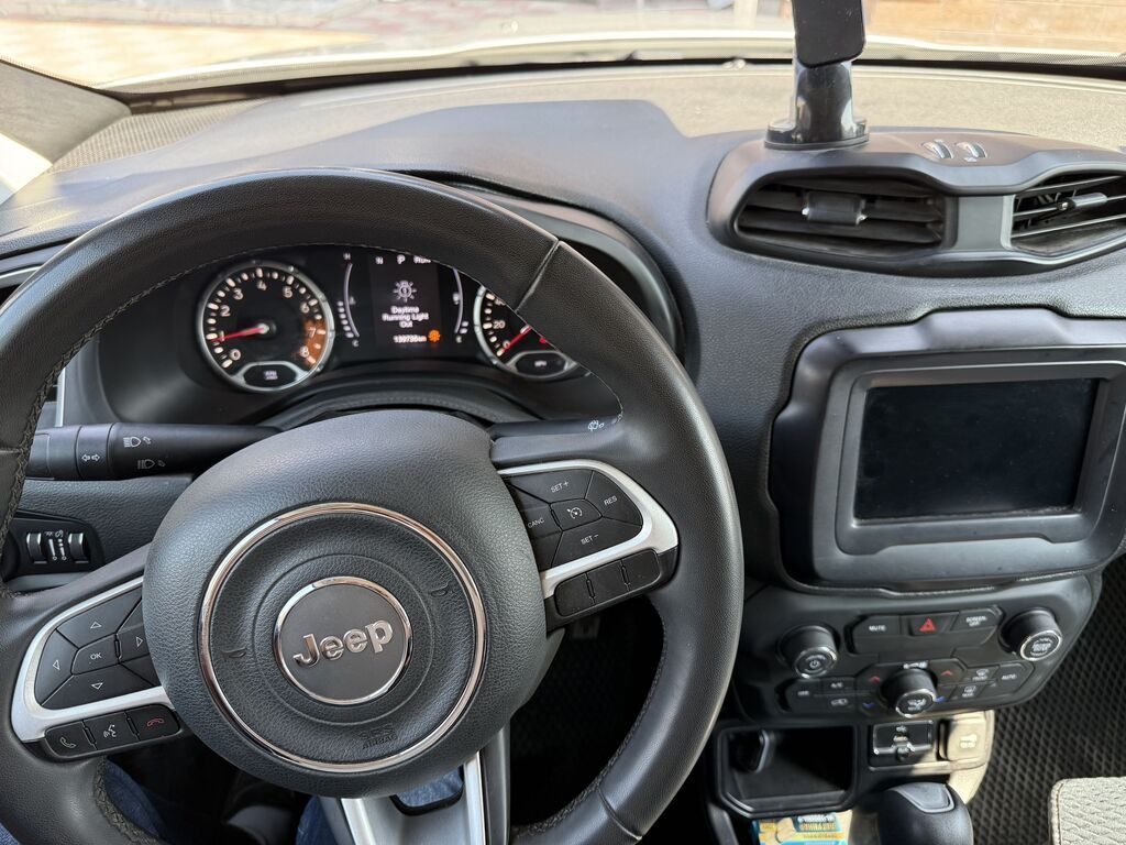 Jeep Renegade: 2018 г., 2.4 л, Автомат, Бензин, Кроссовер: фото 8