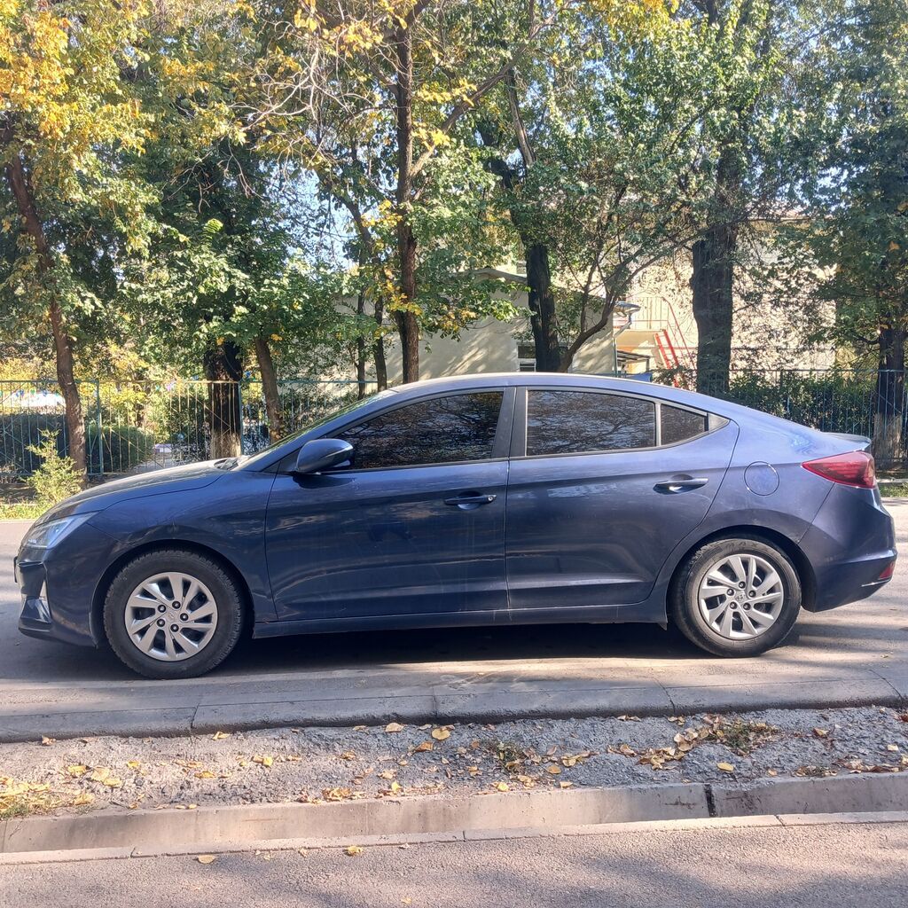 Hyundai Avante: 2018 г., 1.6 л, Автомат, Бензин, Седан: фото 3
