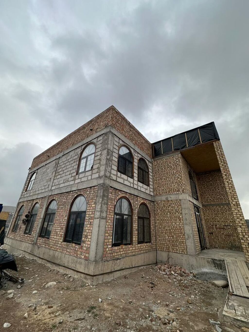 Продаются 2 таунхауса у Бишкека (250 м², 4 сотки): фото 3