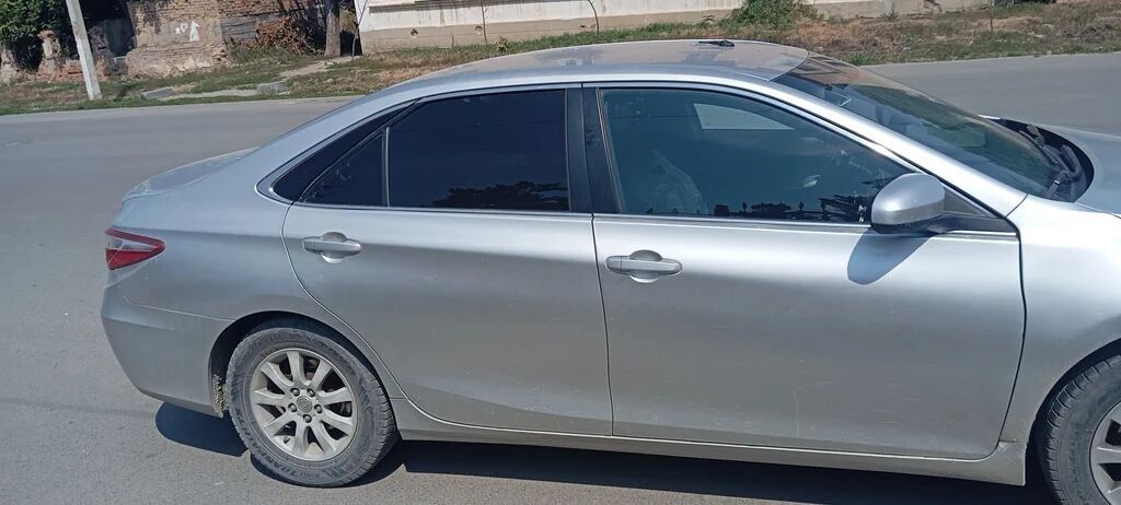 Toyota Camry: 2017 г., 2.5 л, Автомат, Бензин, Седан: фото 3