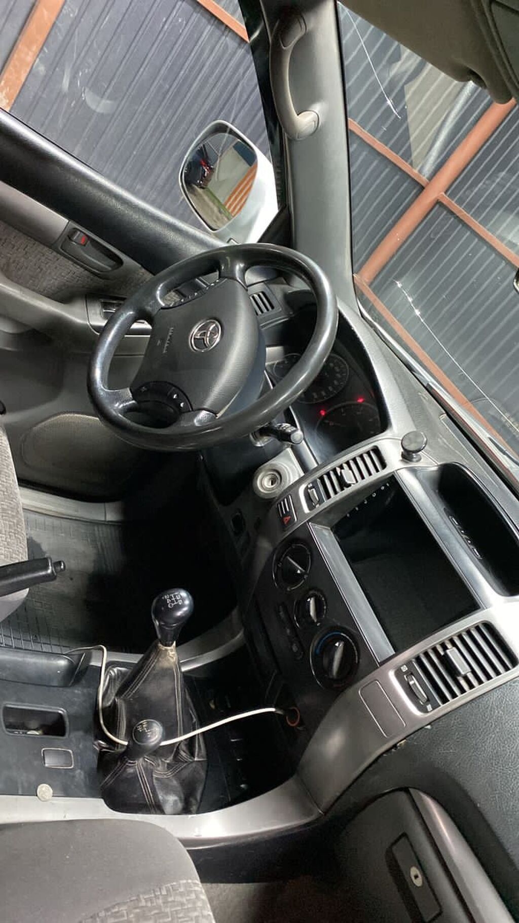 Toyota Land Cruiser: 2003 г., 0.3 л, Механика, Дизель, Внедорожник: фото 3