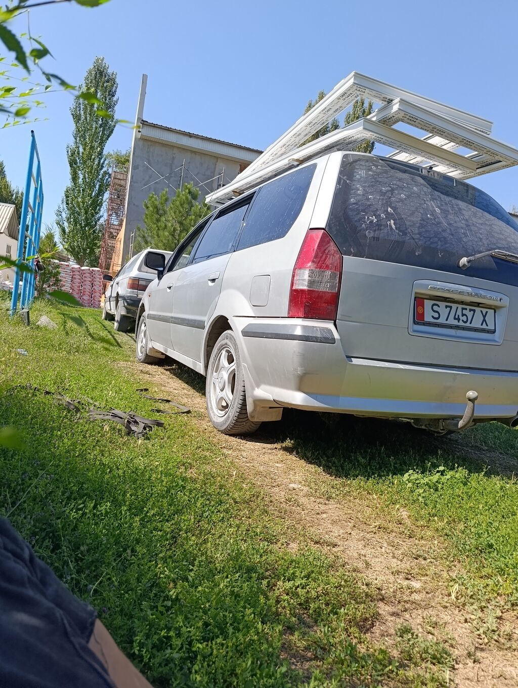 Mitsubishi Space Wagon: 1999 г., Механика, Бензин, Универсал: фото 3