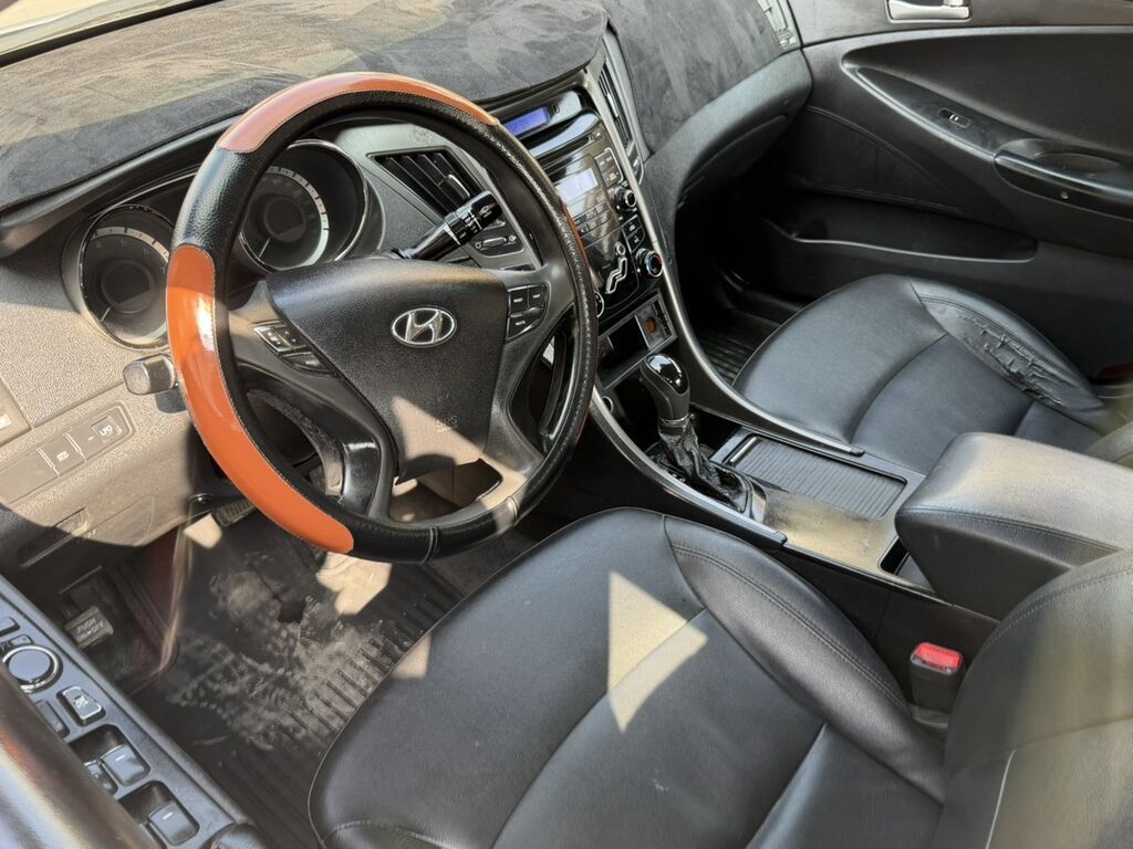 Hyundai Sonata: 2012 г., 2 л, Автомат, Газ, Седан: фото 5