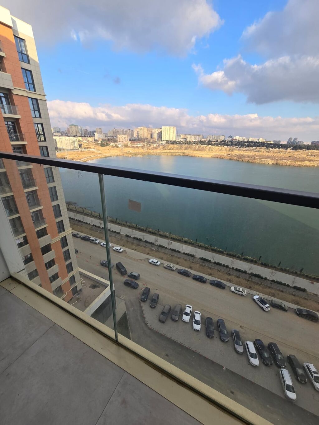 3 otaqlı, Yeni tikili, 83 kv. m