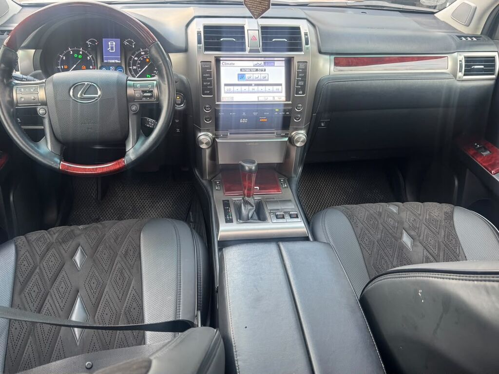 Lexus GX: 2012 г., 4.6 л, Автомат, Бензин, Внедорожник: фото 3