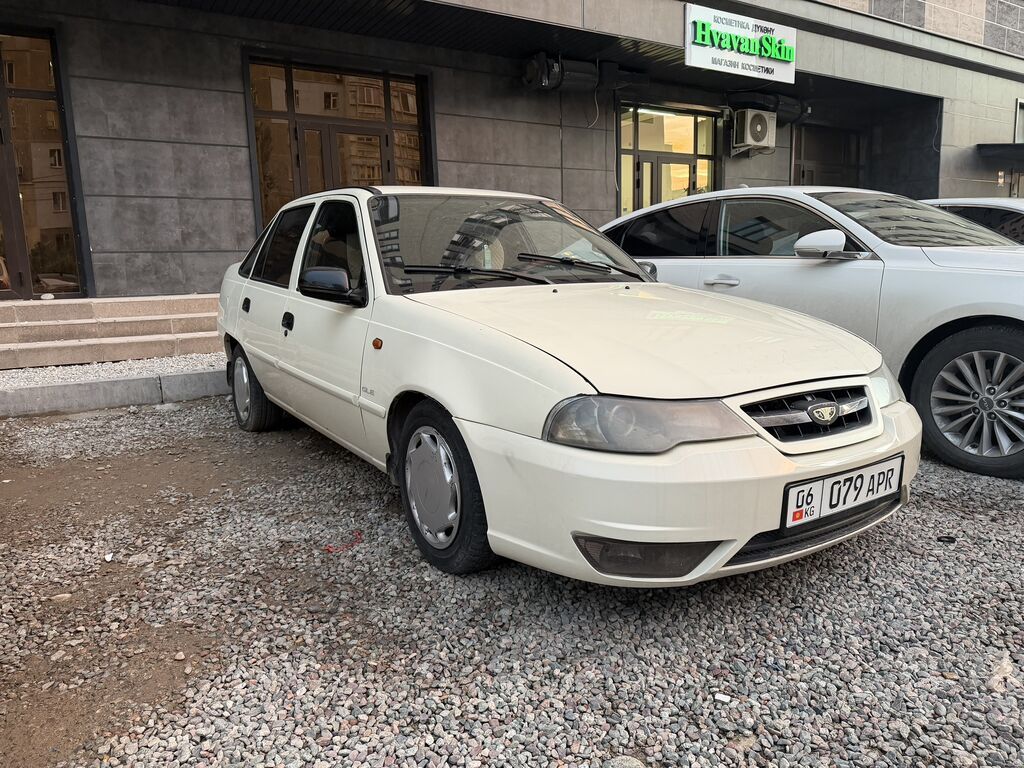 Daewoo Nexia: 2012 г., 1.5 л, Механика, Бензин, Седан: фото 3