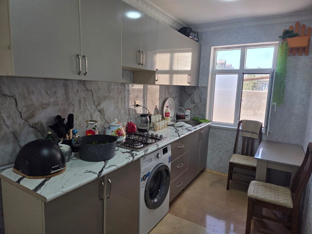 4 otaqlı, 144 kv. m, Kredit yoxdur, Yeni təmirli