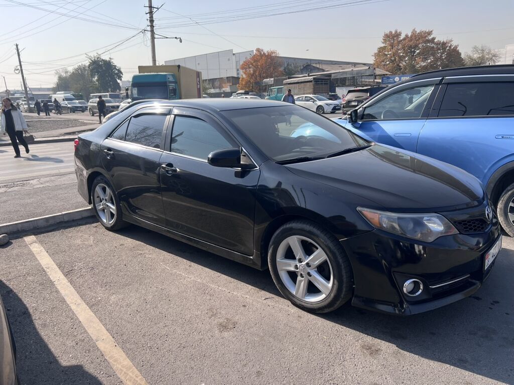 Toyota Camry: 2013 г., 2.5 л, Автомат, Бензин, Седан: фото 2