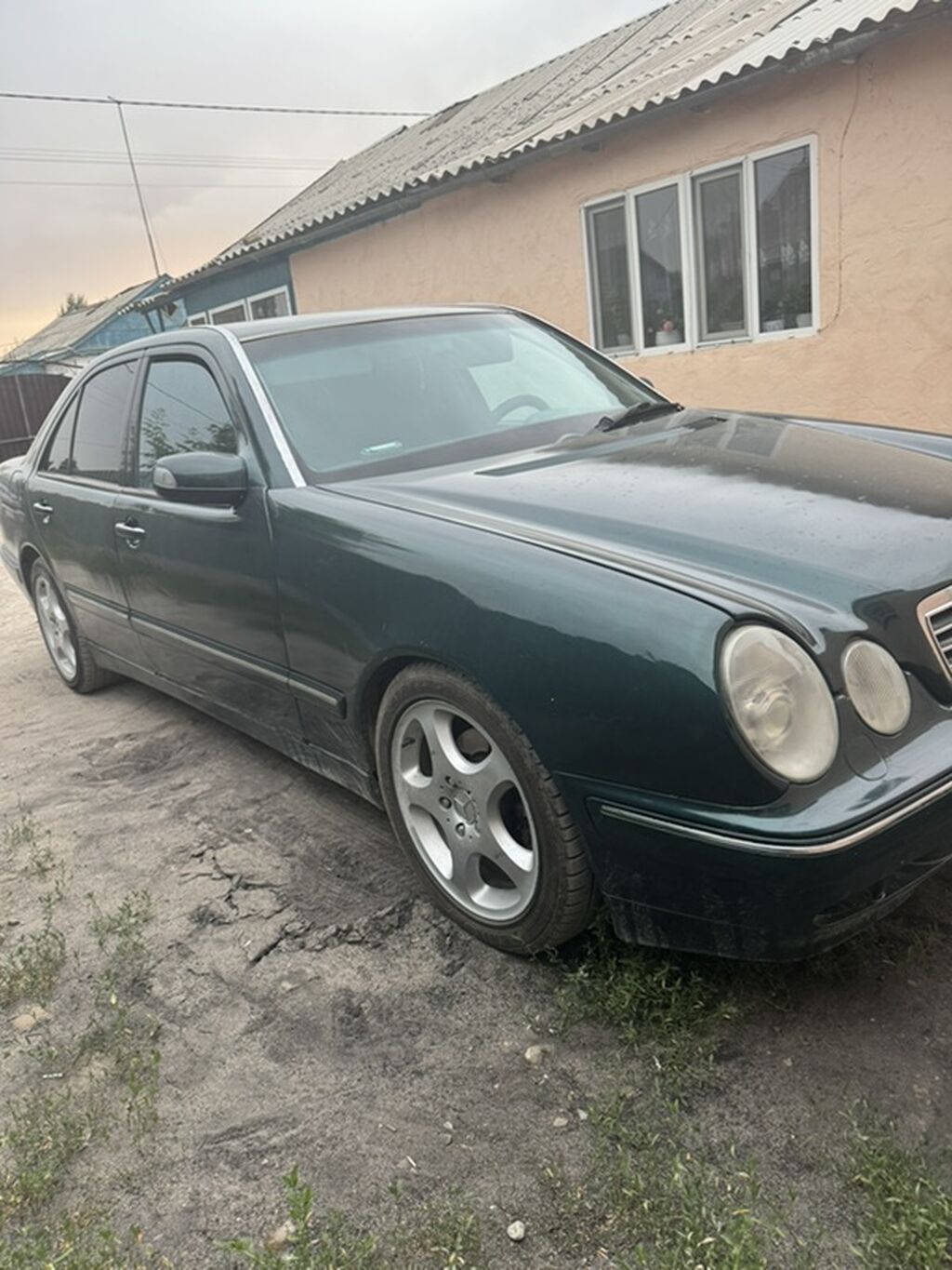 Mercedes-Benz E-Class: 1999 г., 2.4 л, Механика, Бензин, Седан: фото 2