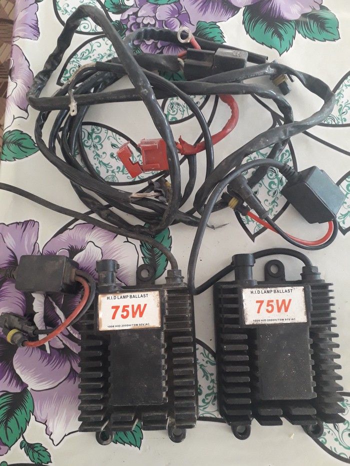 Ehtiyat hissələri və aksessuarlar: Ksenon 75w - lalafo.az Balakən şəhərində Ksenon 75w