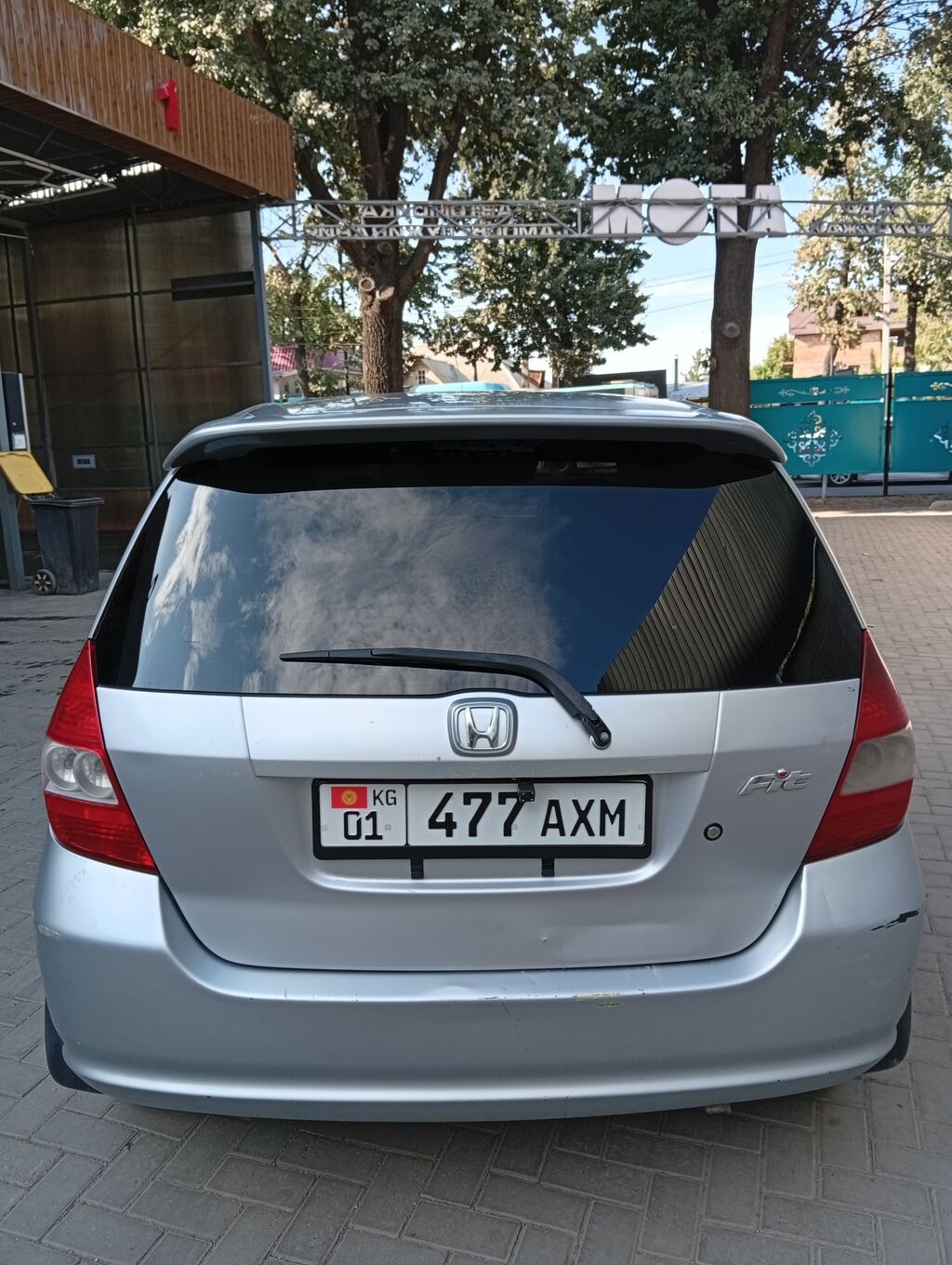 Honda Fit: 2002 г., 1.3 л, Вариатор, Бензин, Лимузин: фото 4
