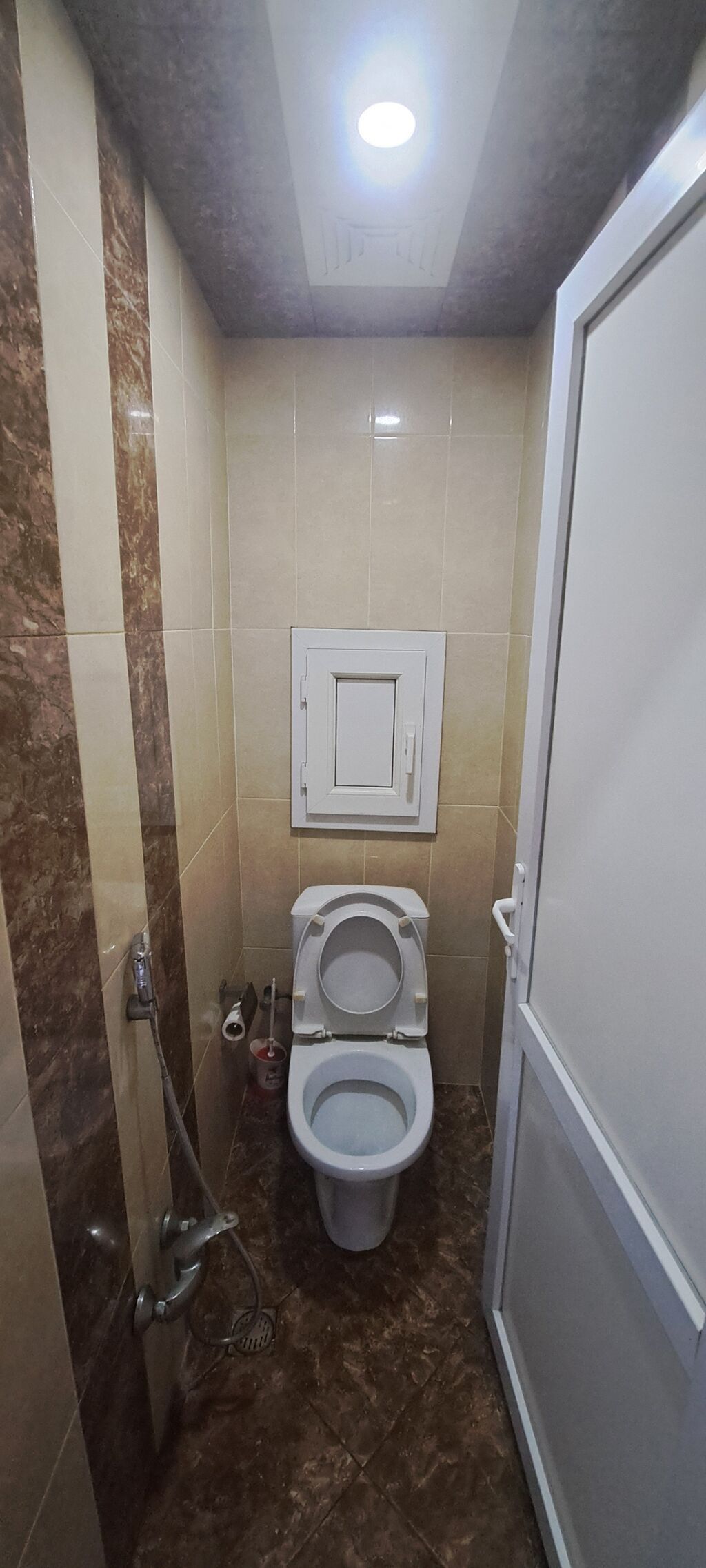 Bakı, Qaraçuxur qəs., 3 otaqlı, Köhnə tikili, m. Neftçilər, 78 kv. m