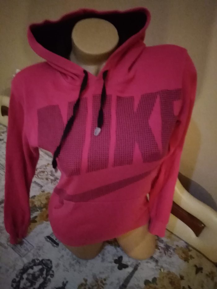 Ženske majice: Nike original duks. M vel
FIXNA je cena na lalafo.rs Nike original duks. M vel
FIXNA je cena - Boljevac