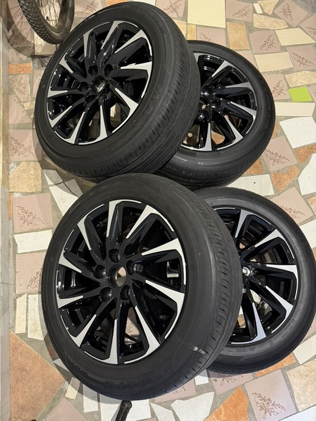 Колеса в сборе 205 / 55 / R 16, Лето, Новый, Комплект, Легковые, Литые, отверстий - 5: фото 1