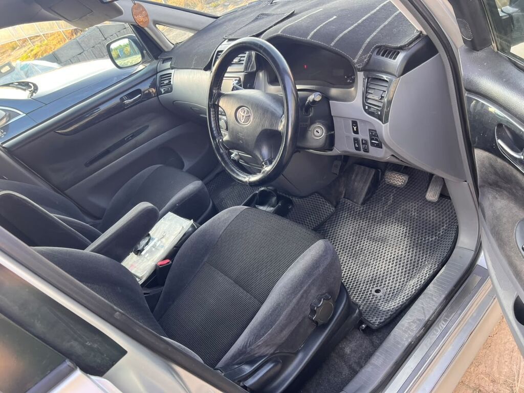 Toyota Ipsum: 2003 г., Автомат, Бензин, Минивэн: фото 7