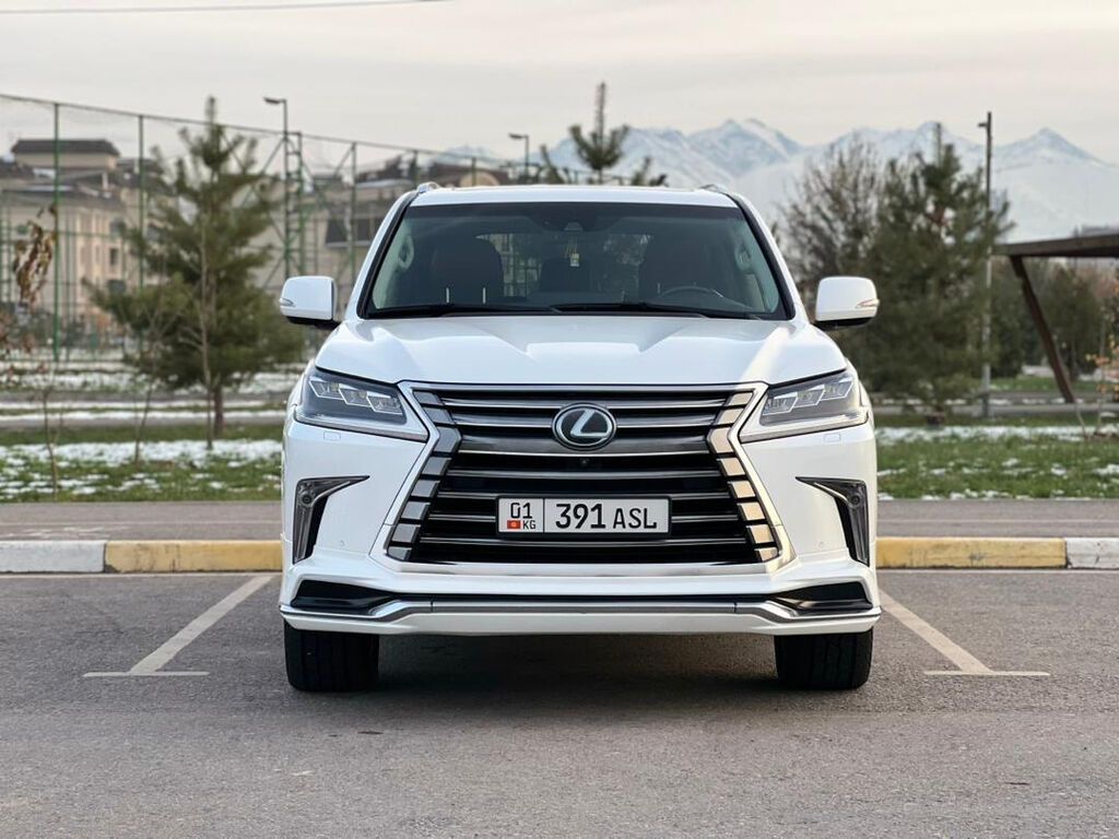 Lexus LX: 2017 г., 5.7 л, Типтроник, Бензин, Внедорожник: фото 2