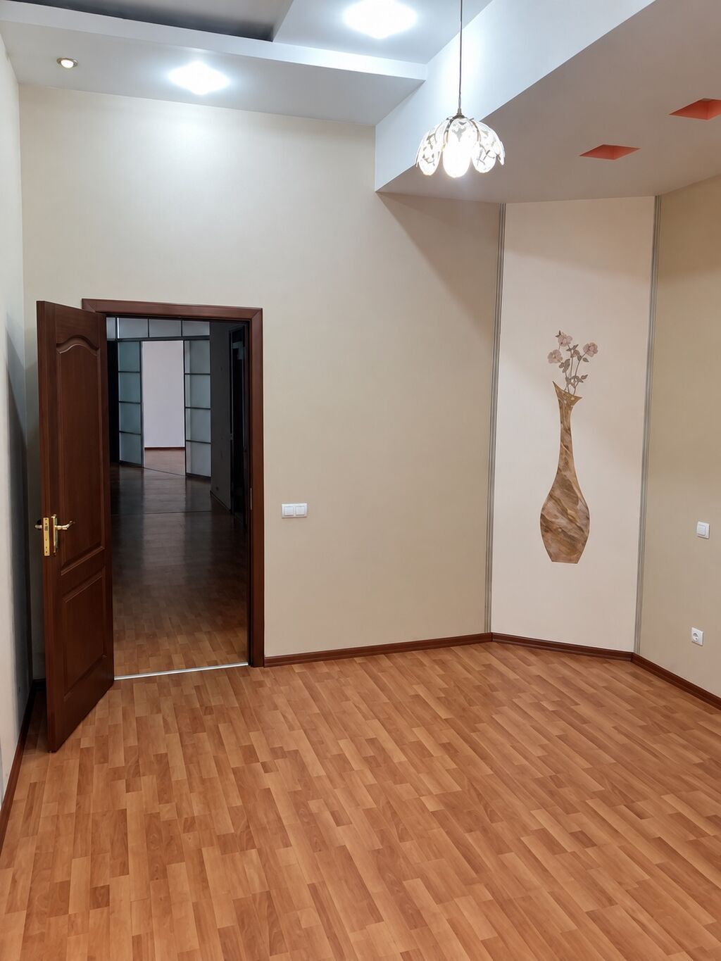 Сдаётся просторный офис 230 м² в центре Бишкека Адрес: ул: фото 6