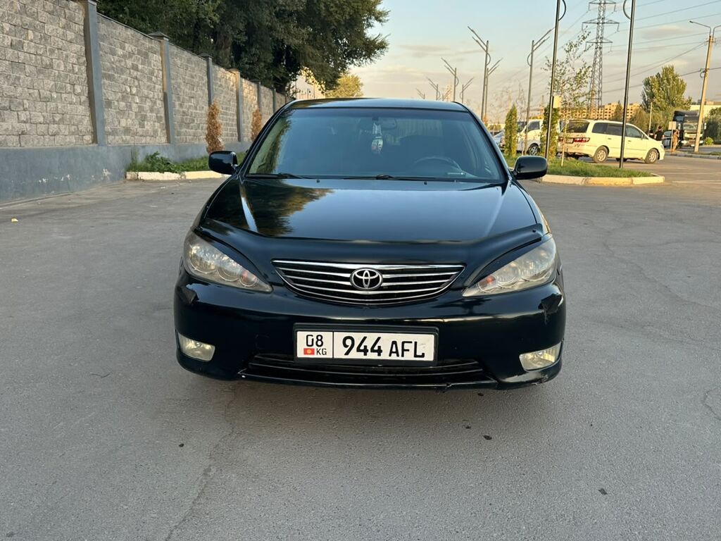 Toyota Camry: 2005 г., 3 л, Автомат, Газ, Седан: фото 2