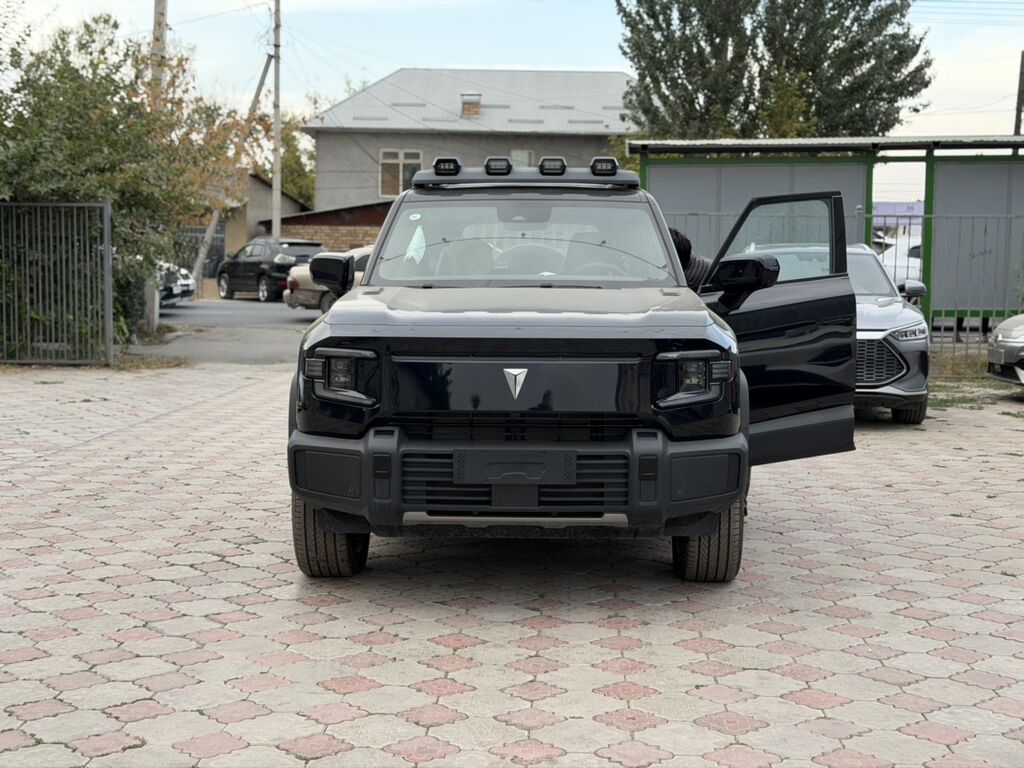 Changan : 2024 г., 1.5 л, Автомат, Гибрид, Внедорожник: фото 2
