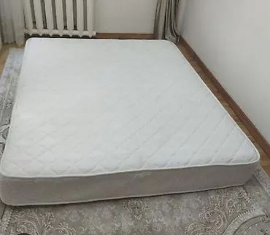 Двуспальный матрас б/у отдам бесплатно. самовывоз - Размер