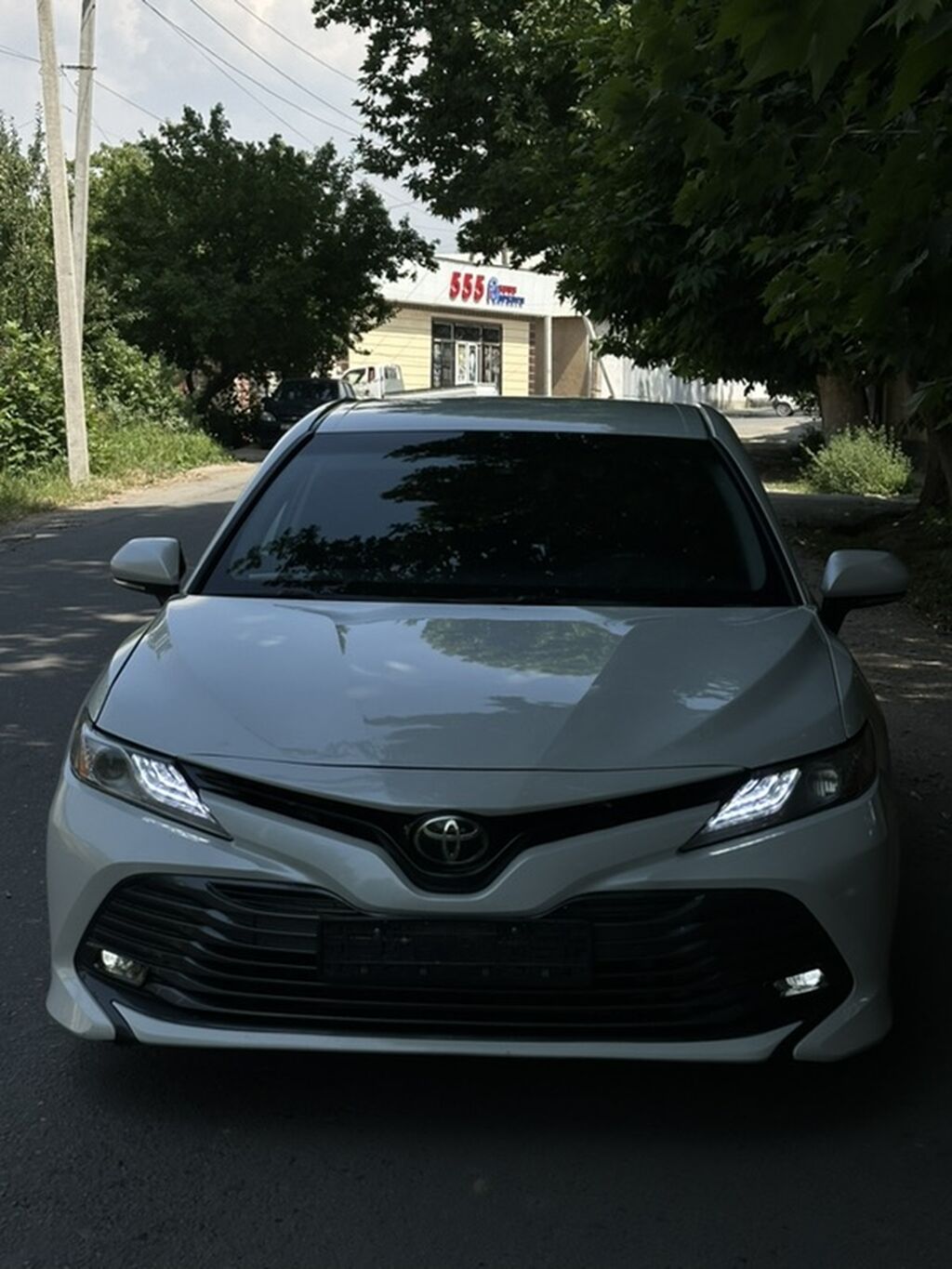 Toyota Camry: 2020 г., 2.5 л, Автомат, Бензин, Седан: фото 2
