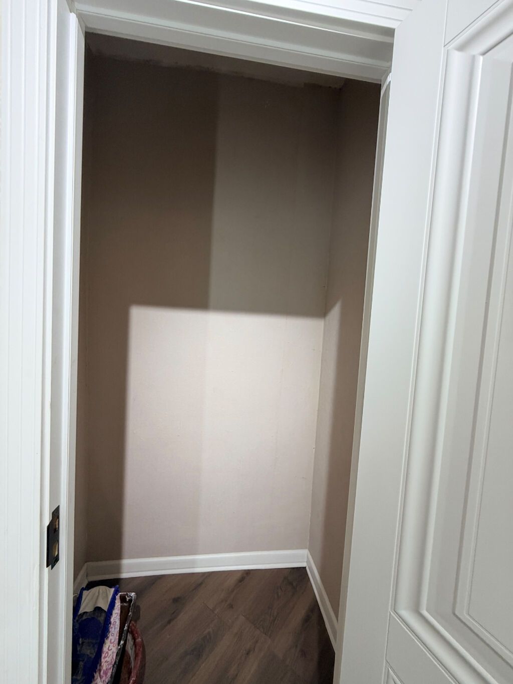 Bakı, 8-ci kilometr, 3 otaqlı, Köhnə tikili, m. Xalqlar Dostluğu, 55 kv. m