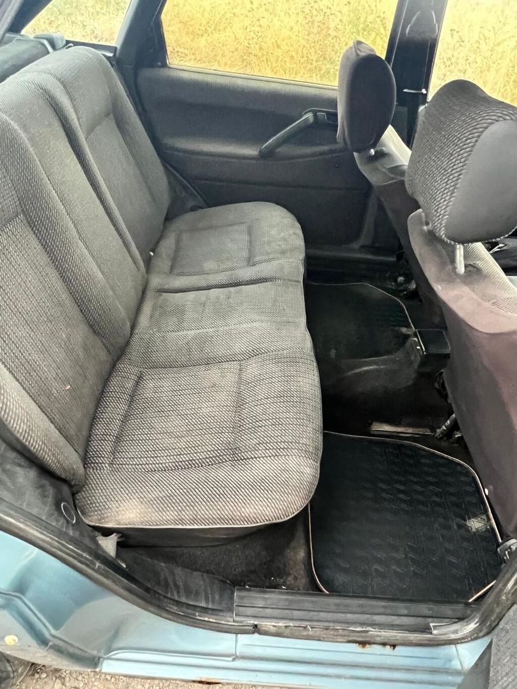 Volkswagen Passat: 1991 г., 2 л, Механика, Бензин: фото 5