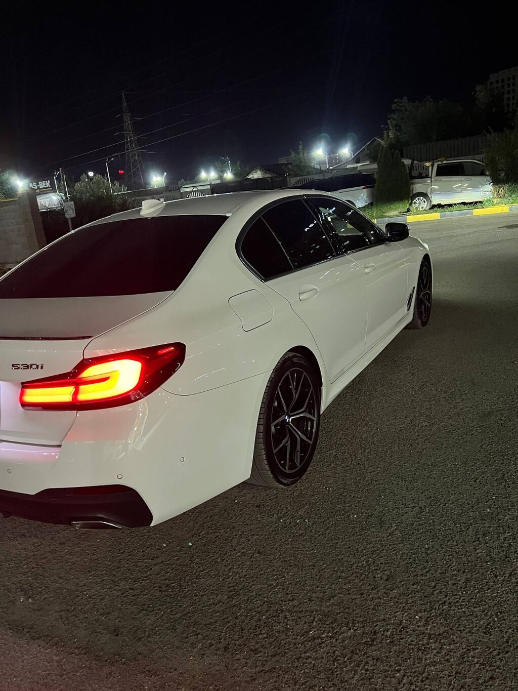 BMW 5 series: 2022 г., 2 л, Автомат, Бензин, Седан: фото 4