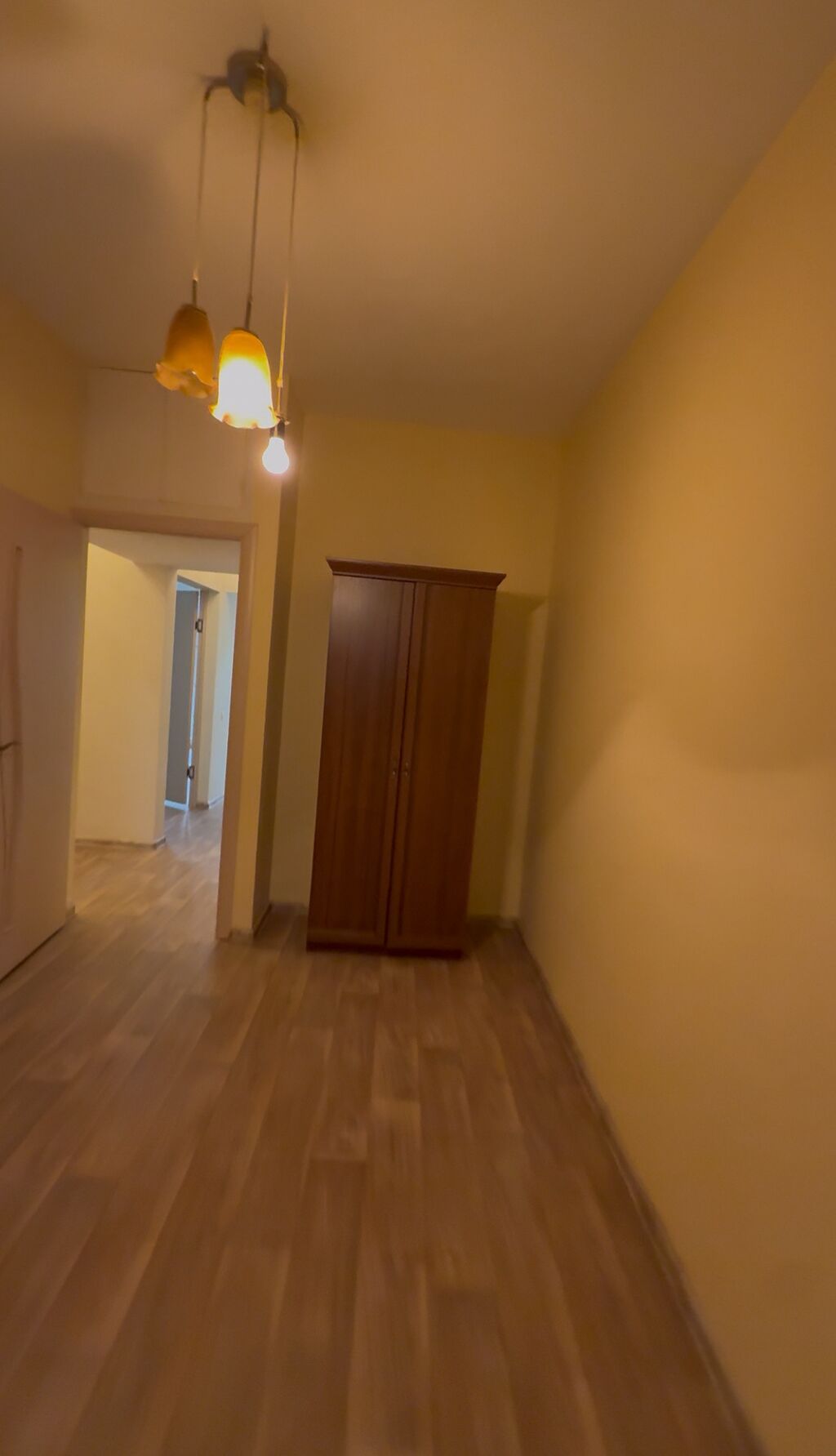 3 комнаты, 80 м², 7 мкр 105 серия, 2 этаж, Евроремонт: фото 6