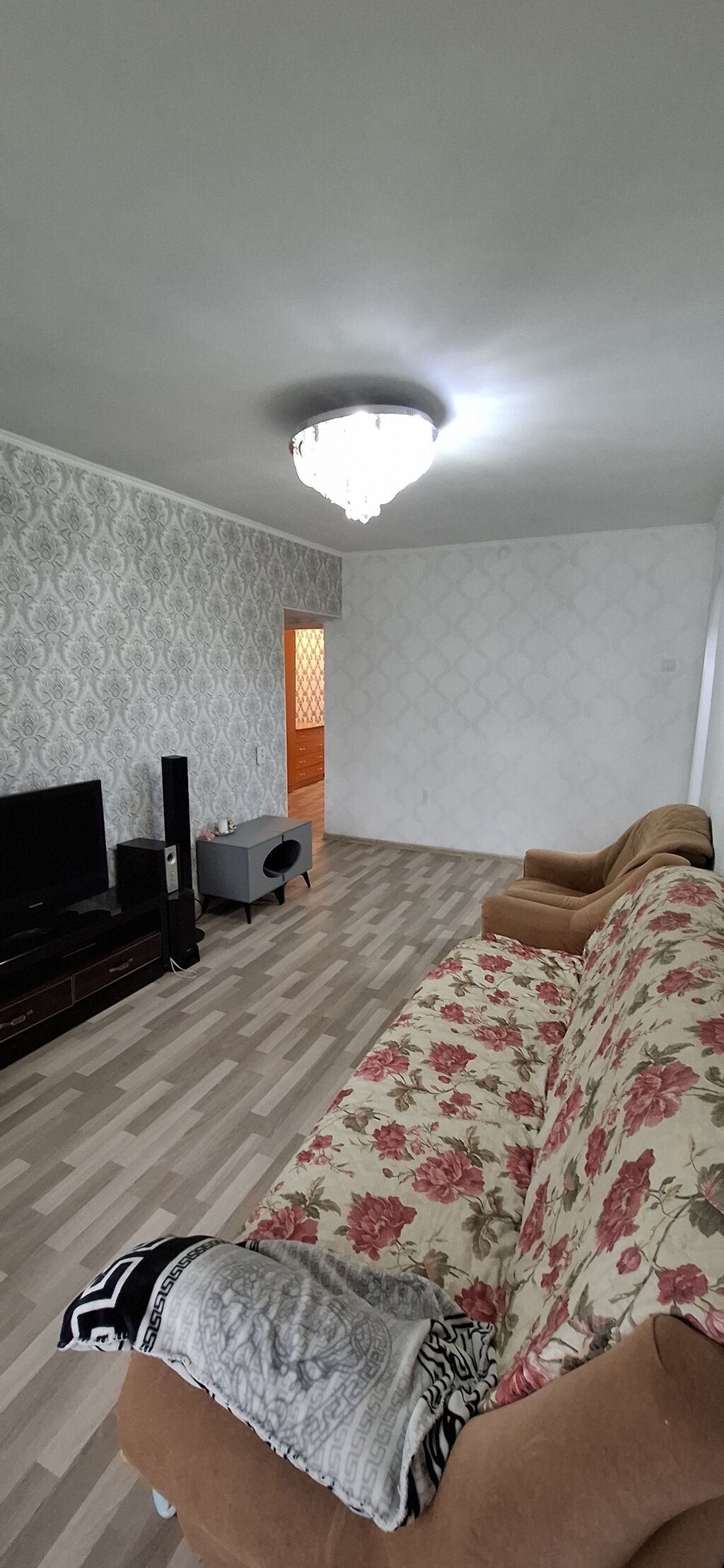 3 комнаты, 54 м², Индивидуалка, 2 этаж, Косметический ремонт — фото 2