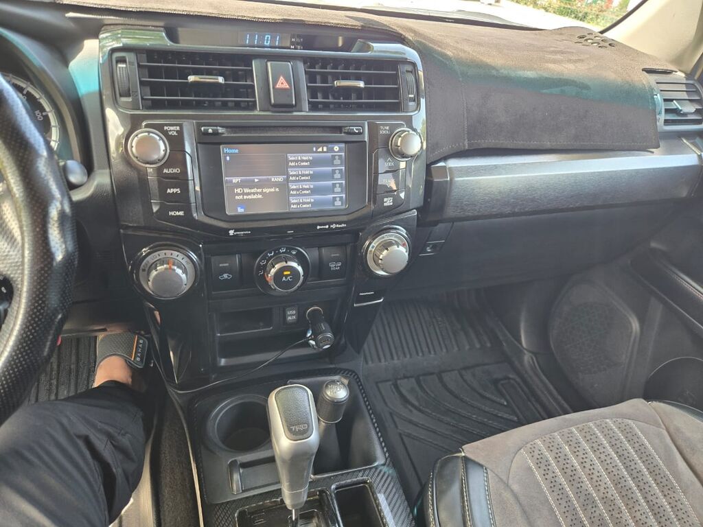 Toyota 4Runner: 2019 г., 4 л, Внедорожник: фото 8