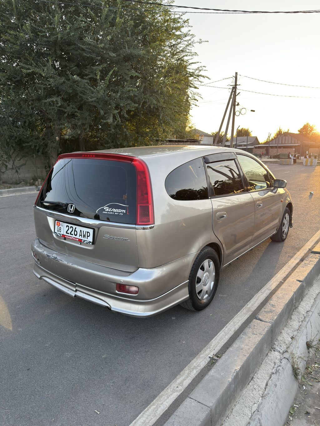 Honda Stream: 2001 г., 1.7 л, Автомат, Бензин, Минивэн: фото 5