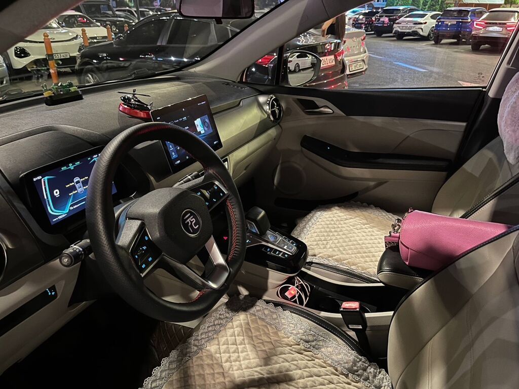 BYD Yuan Pro: 2021 г., 0.1 л, Автомат, Электромобиль, Кроссовер: фото 4