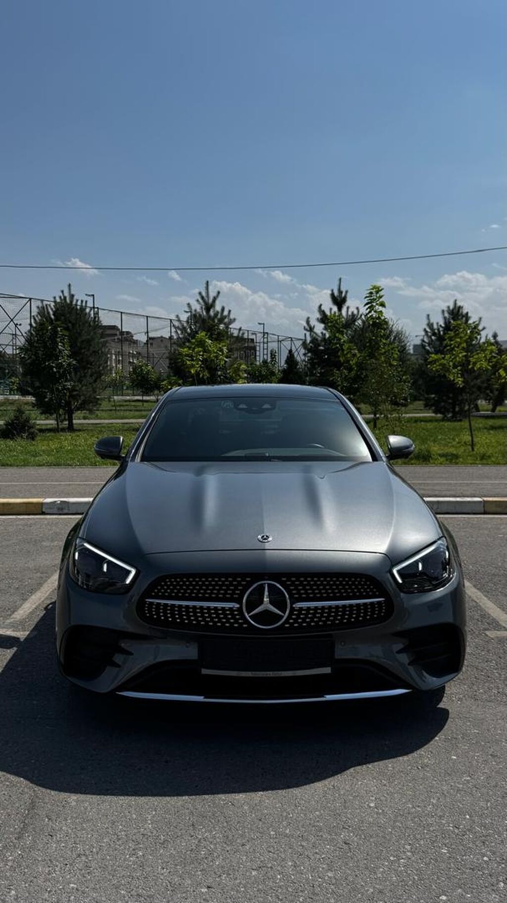Mercedes-Benz E-Class: 2022 г., 2 л, Автомат, Бензин, Седан: фото 1