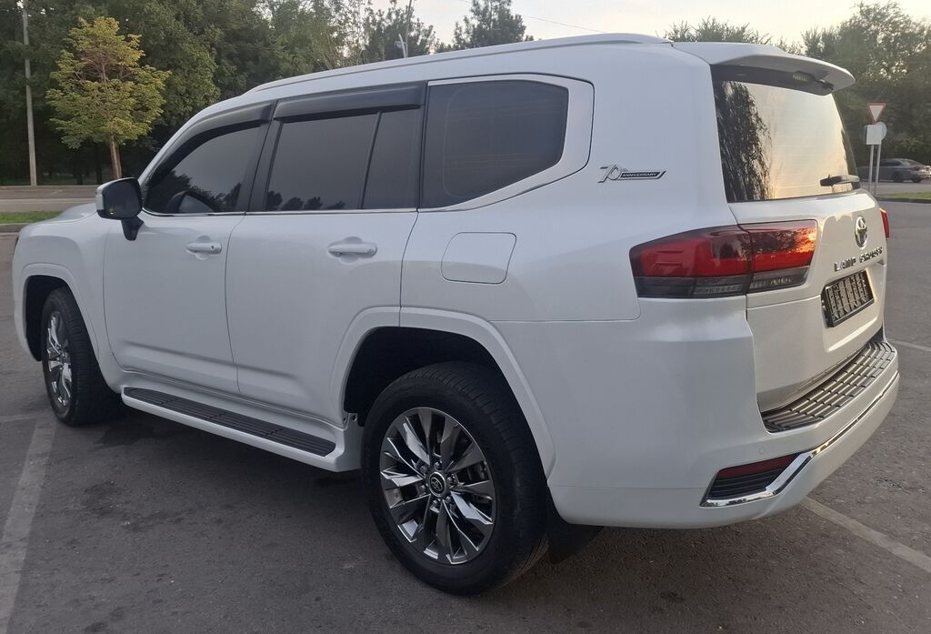 Toyota Land Cruiser: 2022 г., 3.5 л, Автомат, Бензин, Внедорожник: фото 8