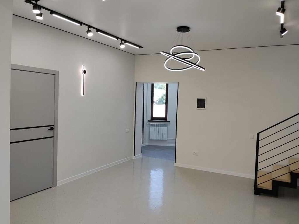 250 м², 5 комнат, Аламедин-1 мкр, Без подселения: фото 6
