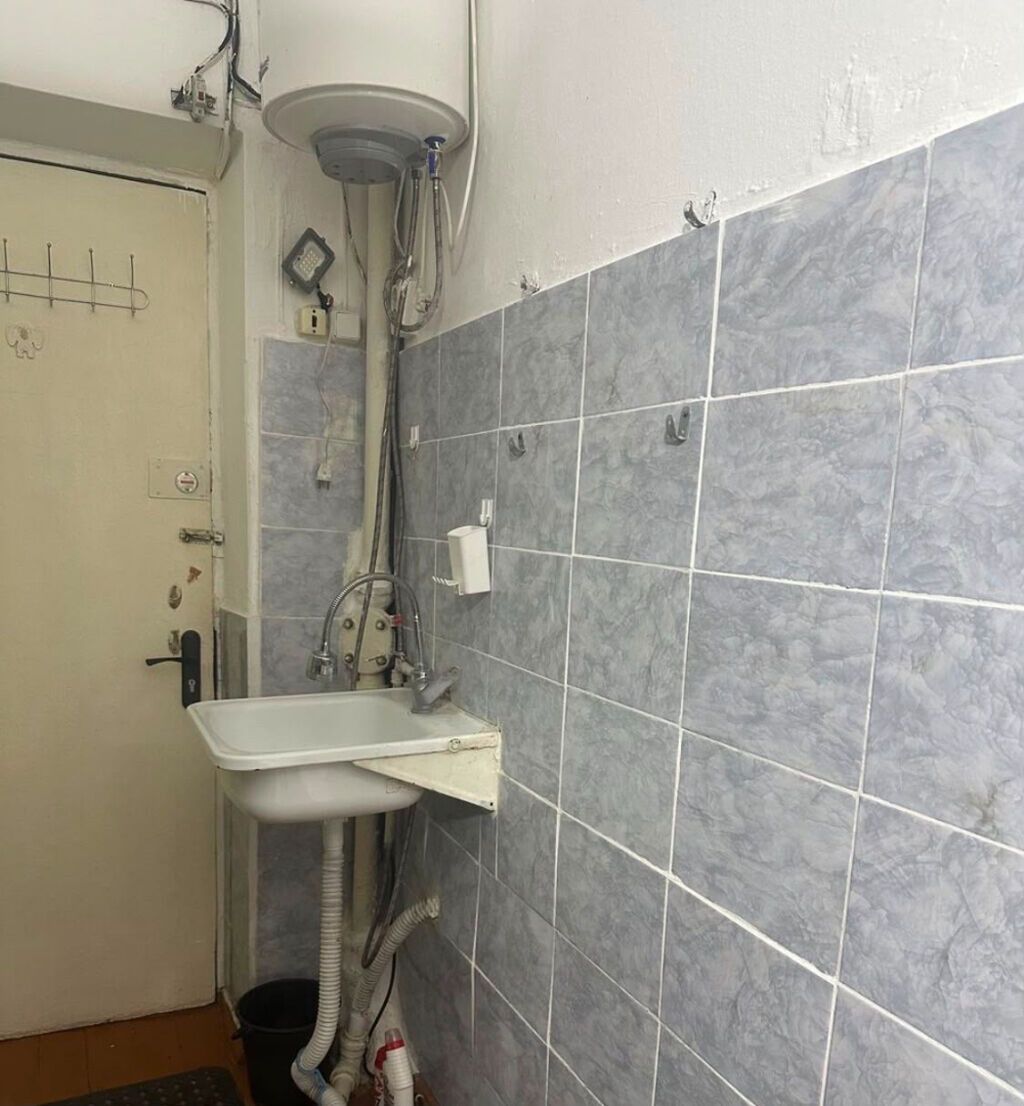 Студия, 12 м², ул. Ахунбаева / Малдыбаева Гостиничный тип, 1 этаж, Косметический ремонт: фото 3