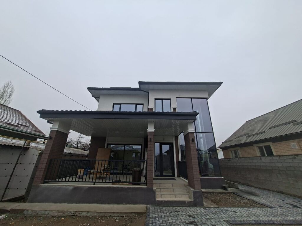 250 м², 5 комнат: фото 1