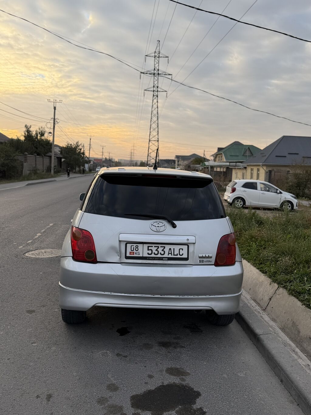 Toyota Ist: 2002 г., 1.5 л, Автомат, Бензин, Хэтчбэк: фото 5