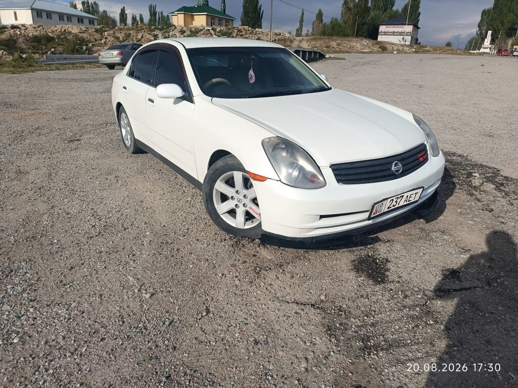 Nissan Skyline: 2001 г., 2.5 л, Бензин, Седан: фото 8
